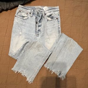 Abercrombie Curve Love Ultra High Rise Ankle Straight Jeans 2R